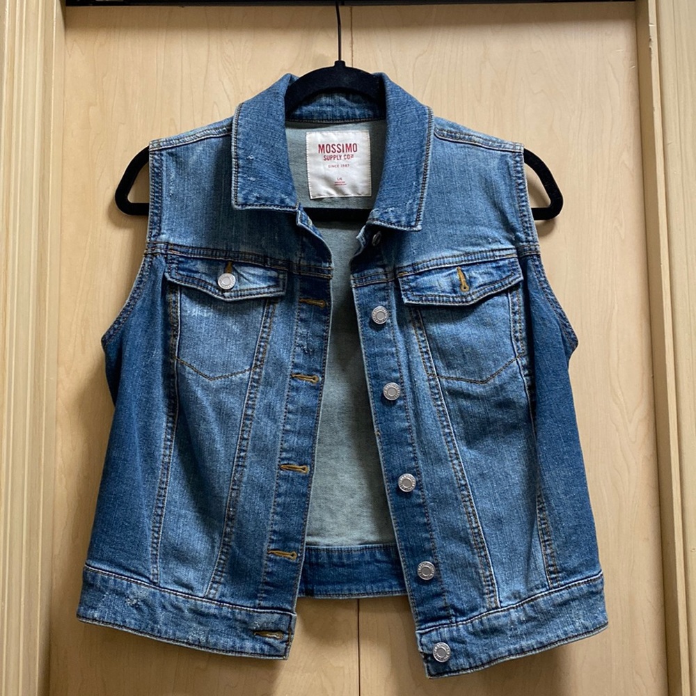 Sleeveless Jean Jacket